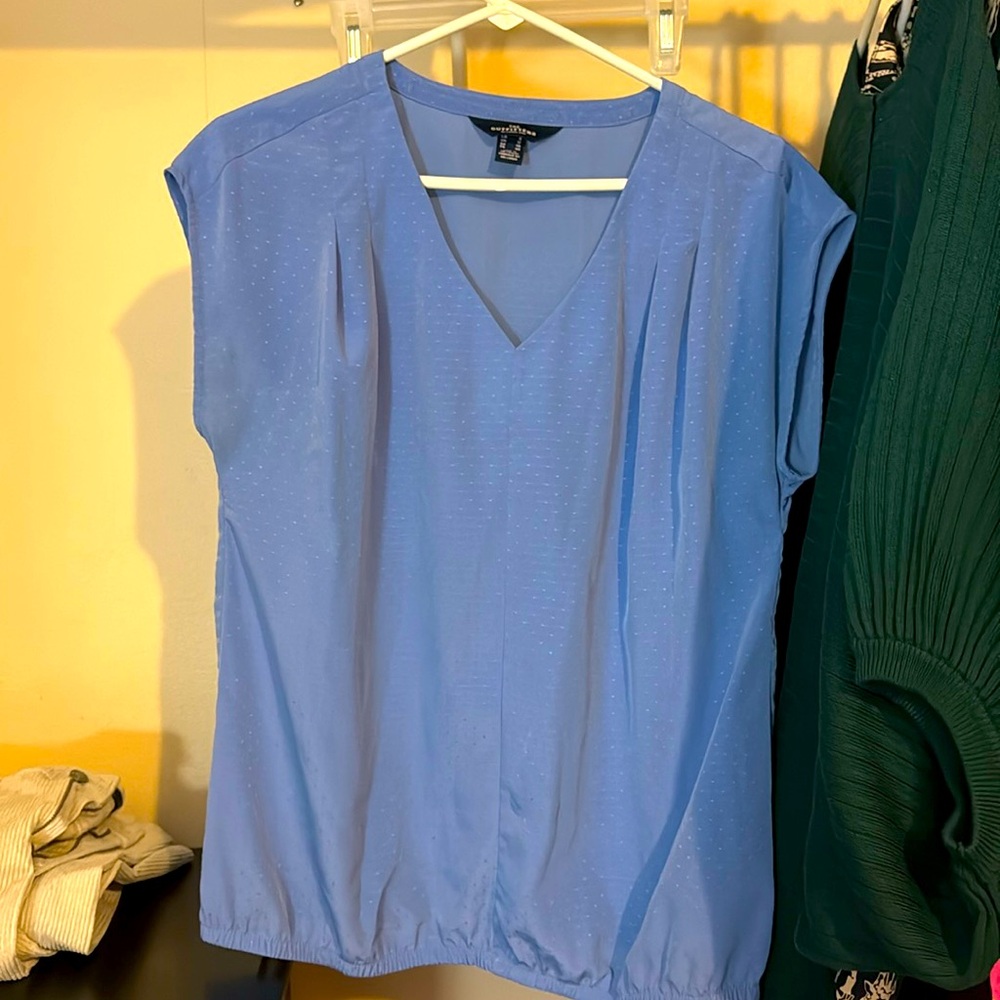 Cute sleeveless top